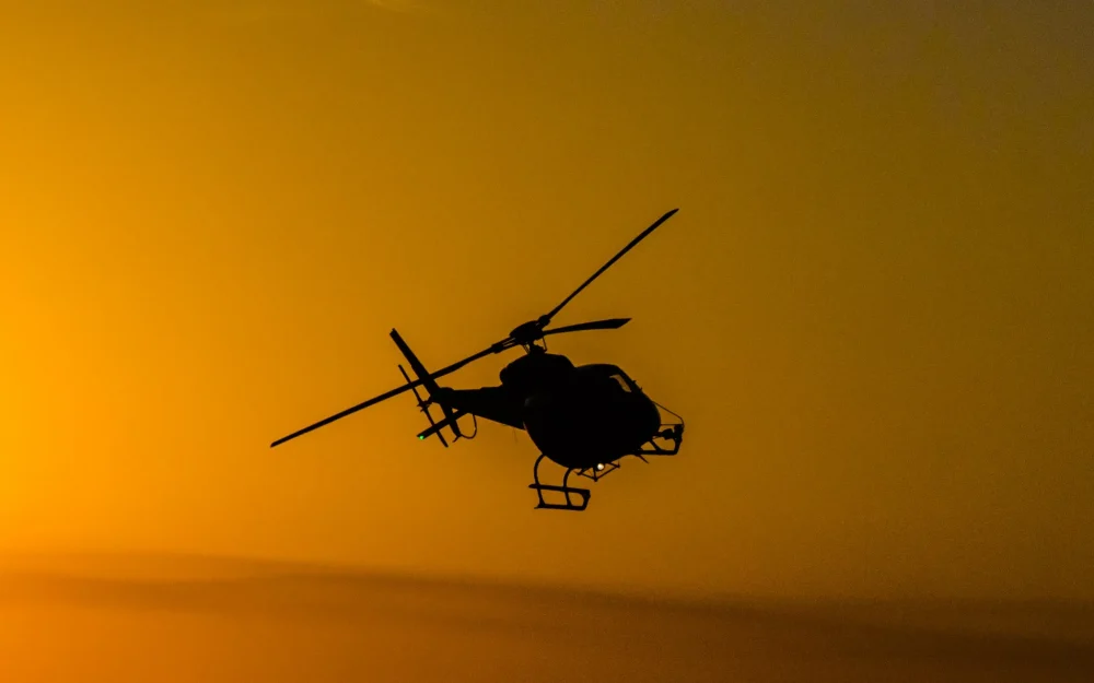 Жителей Брянска встревожил пролетевший на низкой высоте вертолёт