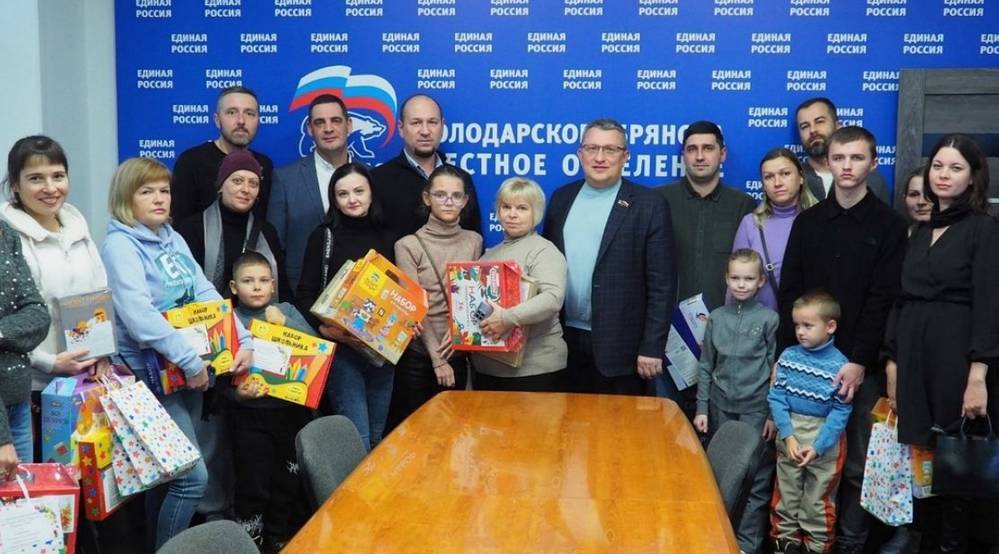 Брянские депутаты-единороссы встретились с многодетными семьями