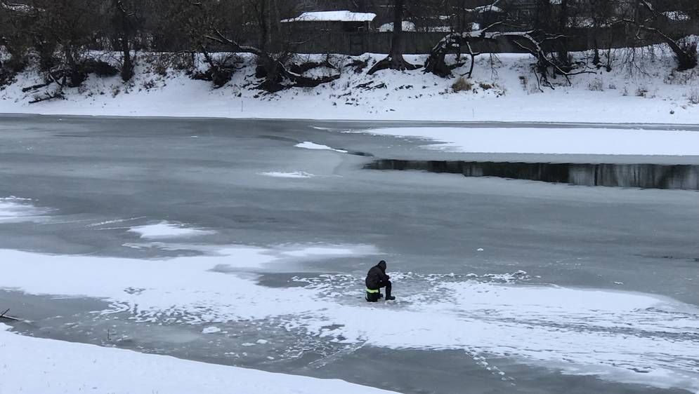На буйных брянских рыбаков без паспорта будут надевать наручники