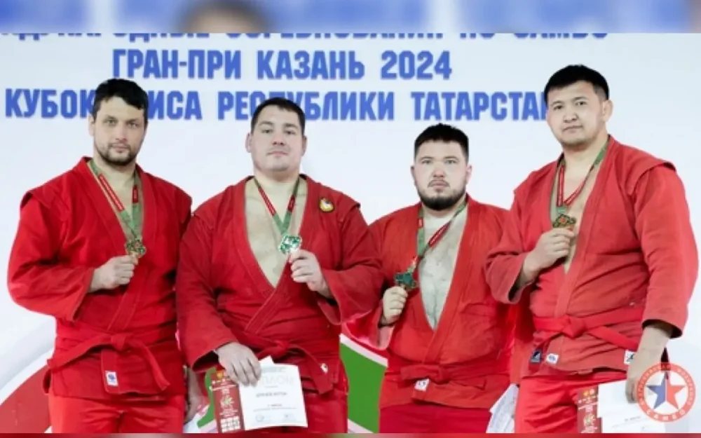 Легендарный брянский самбист Артем Осипенко завоевал серебро в Казани