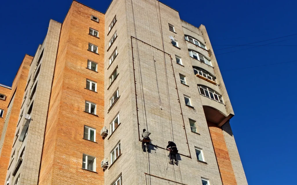 Страховочные привязи для работы на высоте