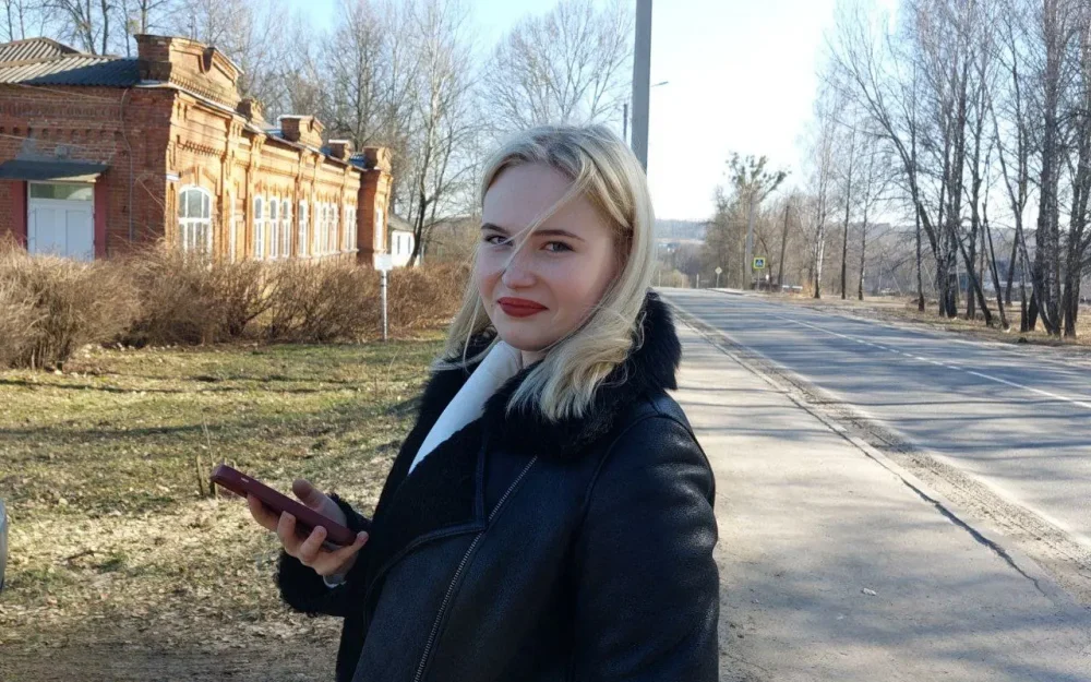 Брянская студентка оказала первую помощь потерявшей сознание пенсионерке