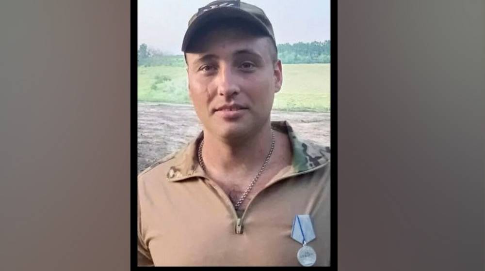 «Быть воином – жить вечно»: В Стародубе простятся с погибшим в зоне СВО Михаилом Филимоновским