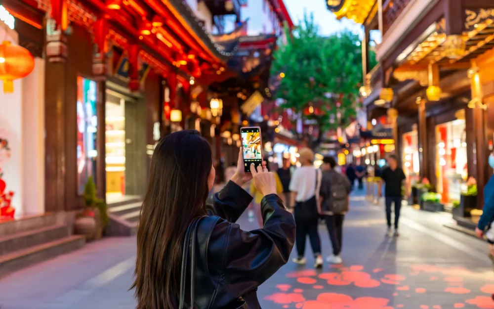 Т2 продлевает акцию в роуминге: клиенты Т2 могут бесплатно пользоваться безлимитным интернетом в Китае весь апрель   