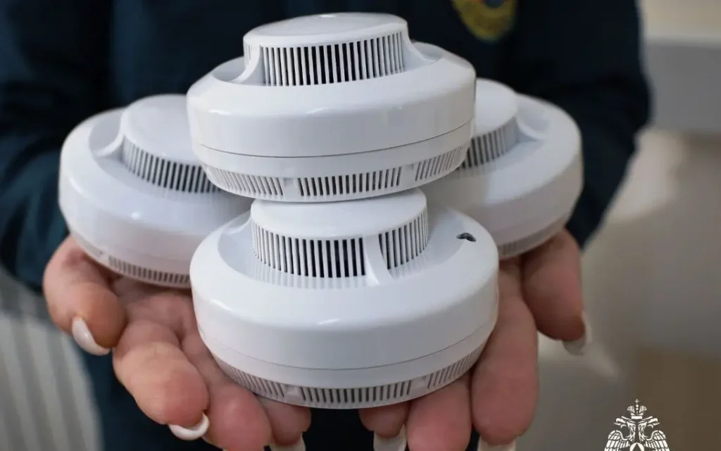 Бедным брянским семьям с детьми выдадут жизненно важные приборы