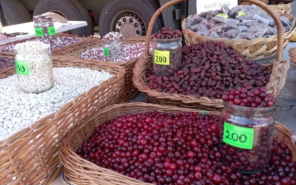 На ярмарке в Брянске горожанам предложили корень калгана за 3000 рублей