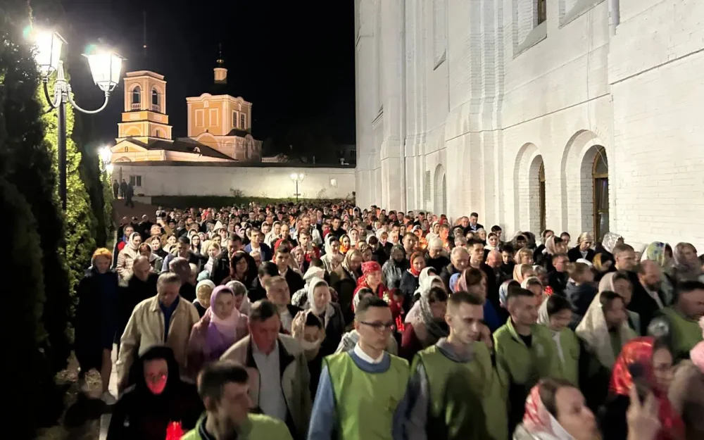 Губернатор поздравил брянцев с Пасхой и напомнил о духовных ценностях