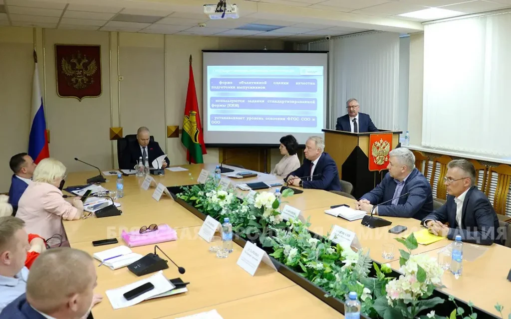 Брянские школьники вышли на финишную прямую к ЕГЭ