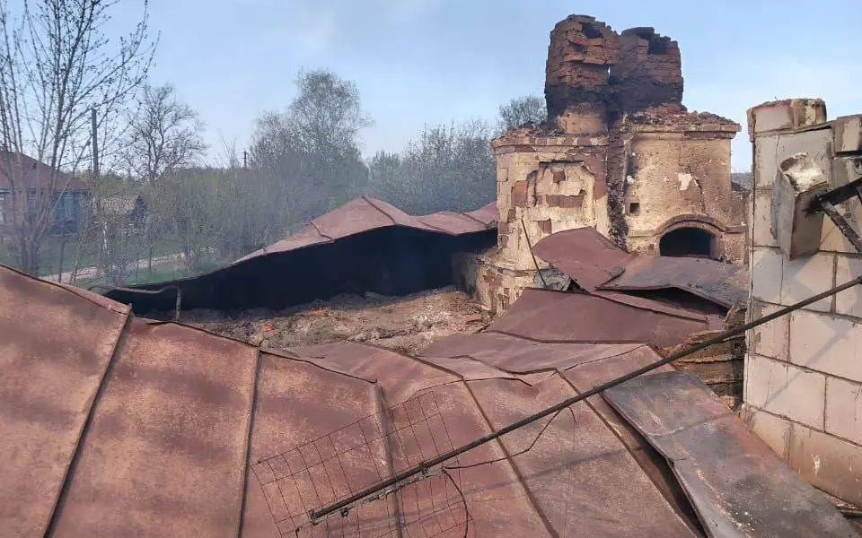 В брянском селе Брахлов дроны ВСУ атаковали три жилых дома за 15 минут