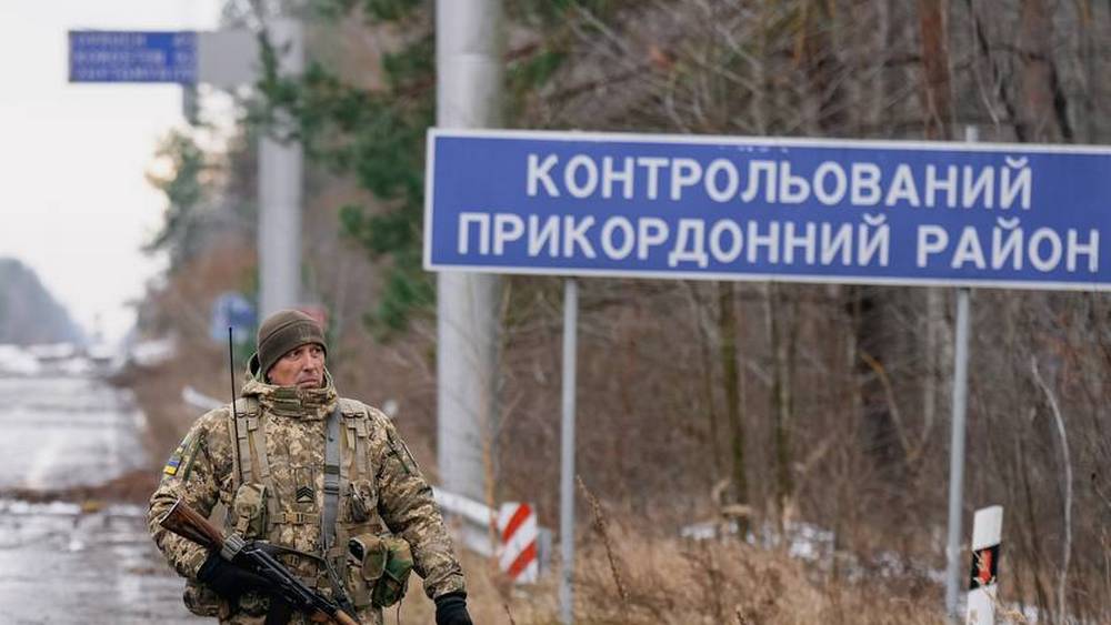 Возле брянской границы в панике началась эвакуация населения