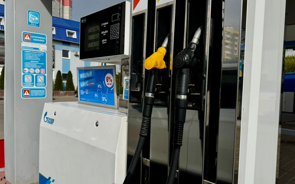 Цена на бензин в Брянской области подобралась к 70 рублям за литр