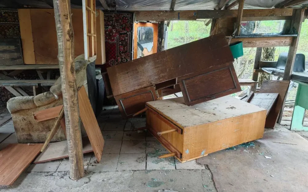 Вандалы разгромили археологический лагерь в Хотылеве Брянской области