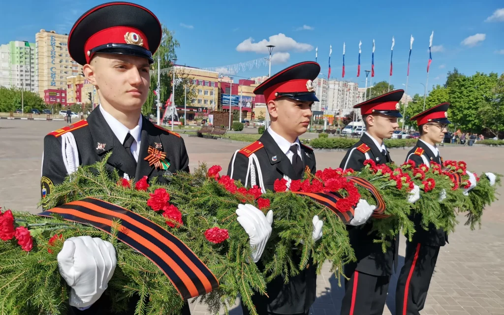 Губернатор Брянской области почтил память героев Великой Отечественной войны
