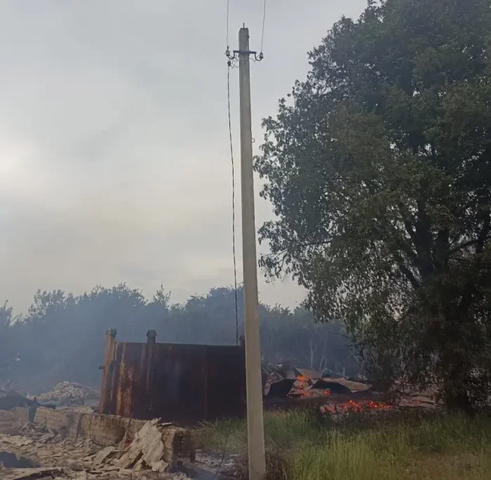 В сети появились фото атакованного и сожженного брянского села Зерново