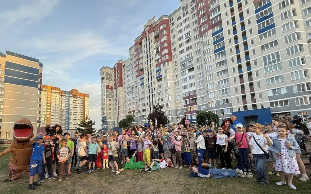В Брянске весело и дружно отметили День соседей