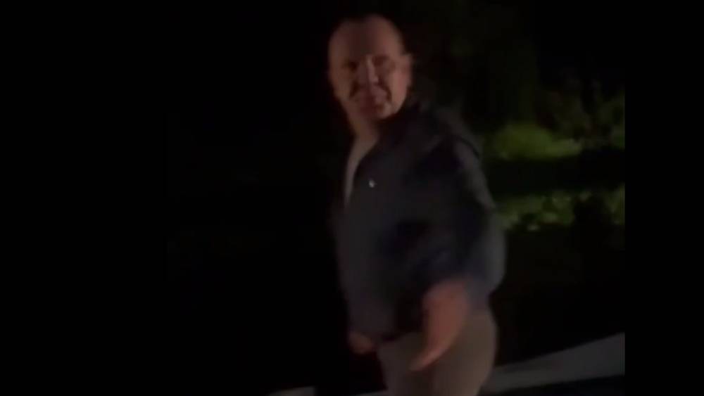 Крики детей раздаются после обрушения моста на поезд под Брянском