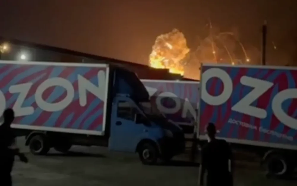 Загадочный ночной взрыв в районе аэропорта услышали в Брянске