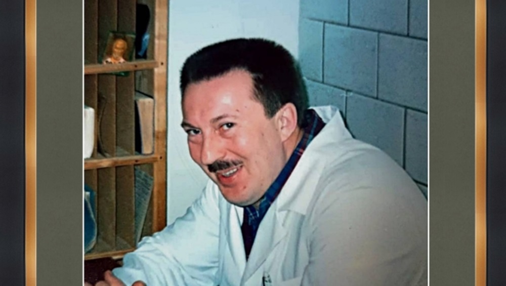 В Клинцах Брянской области ушёл из жизни врач-стоматолог Леонид Скабин