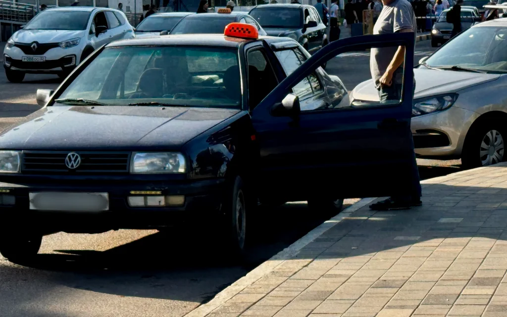 Брянским самозанятым таксистам разрешат использовать иномарки до 2033 года