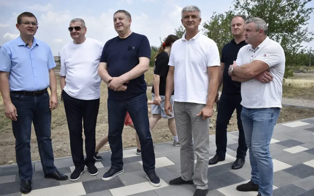 Брянка под защитой: Александр Богомаз рассказал о восстановлении города в ЛНР