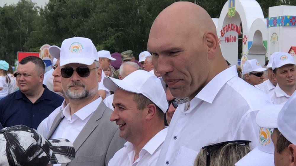 Брянский депутат сообщил, что от собак граждан защитят 16 законов