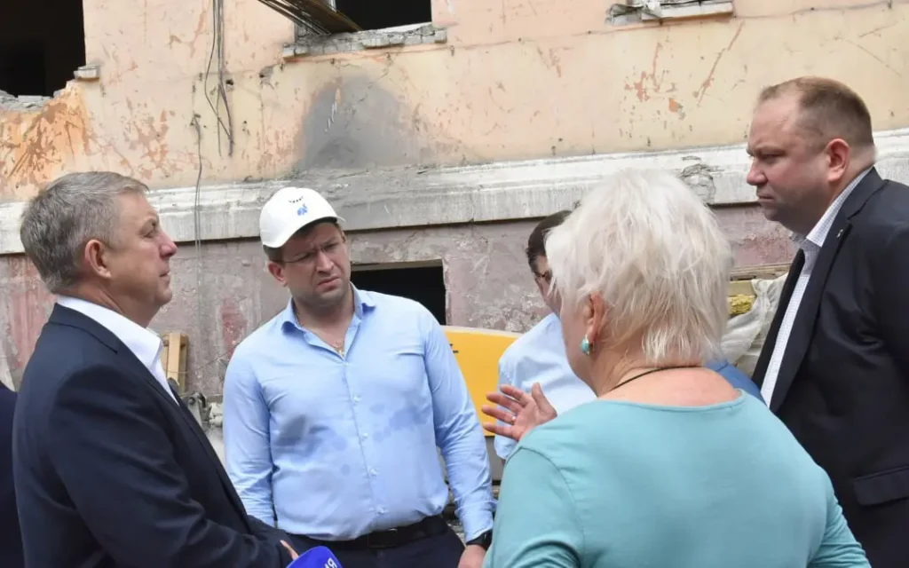 Брянский губернатор оценил ход реконструкции филиала Сеченовского университета