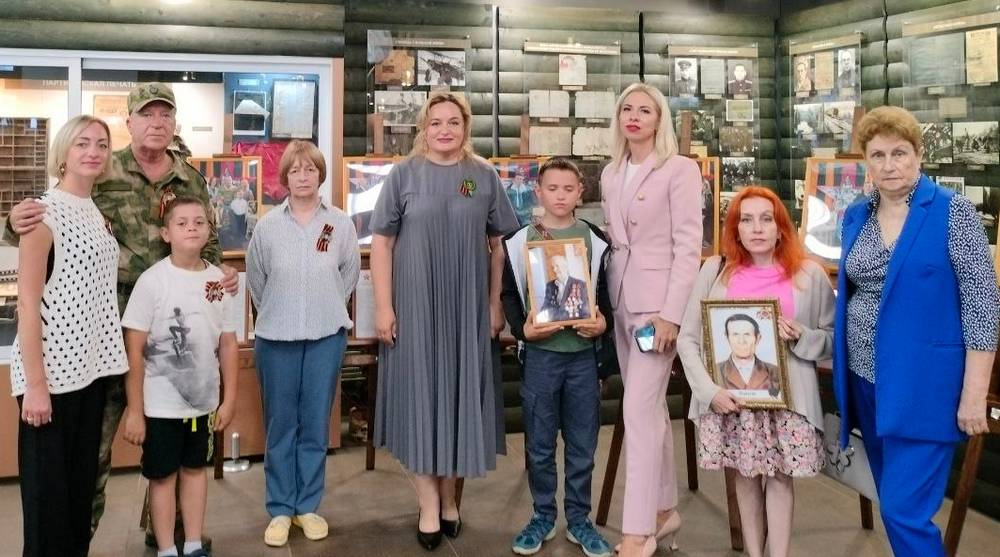 В брянском музее «Партизанская поляна» открылась выставка «Китель Победы»