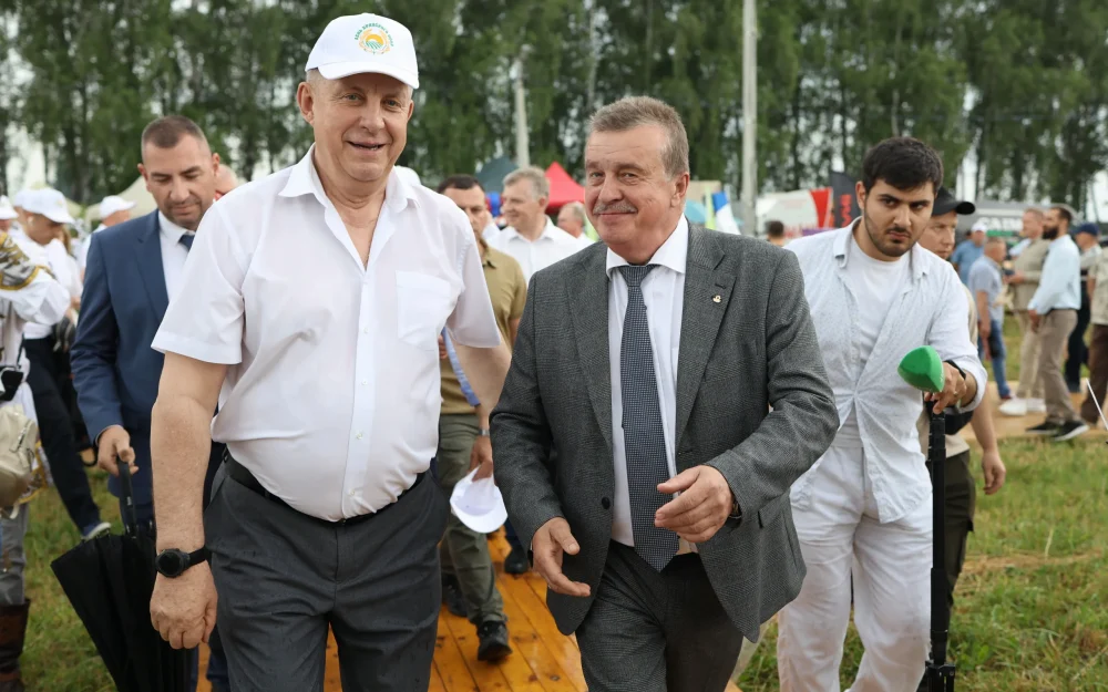 Улучшение системы питания растений вывело сельхозпредприятия на большие урожаи