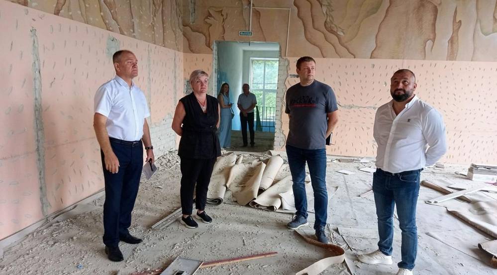 В Брянске продолжается капитальный ремонт школ в рамках партпроекта «Новая Школа»