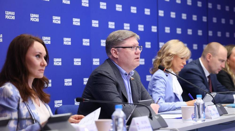 Андрей Исаев: Партпроект в этом году помог трудоустроить более 2,3 тысяч участников СВО