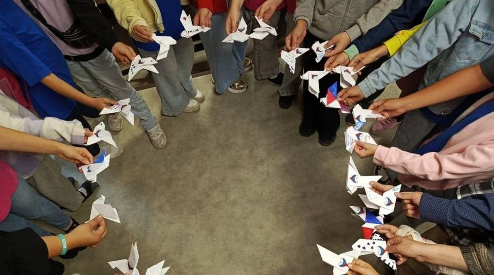 В Фокино прошёл творческий мастер-класс в честь Дня Государственного флага РФ