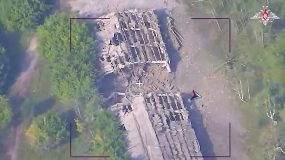 Бомбы ФАБ-500 разнесли пункт дислокации бандеровцев возле брянской границы