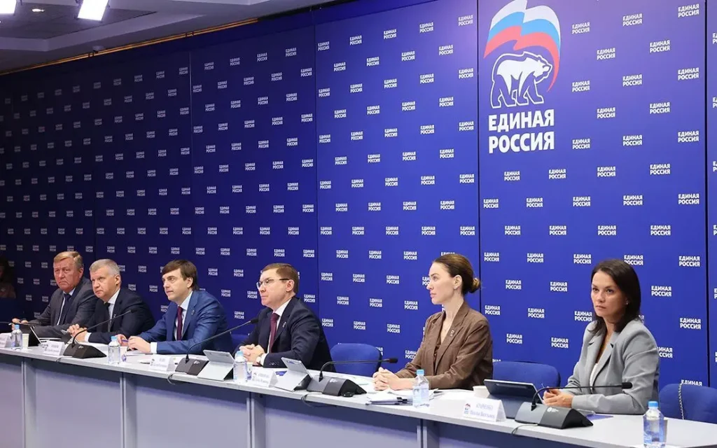 «Единая Россия» и Минпросвещения подвели промежуточные итоги программы модернизации образовательной инфраструктуры в регионах