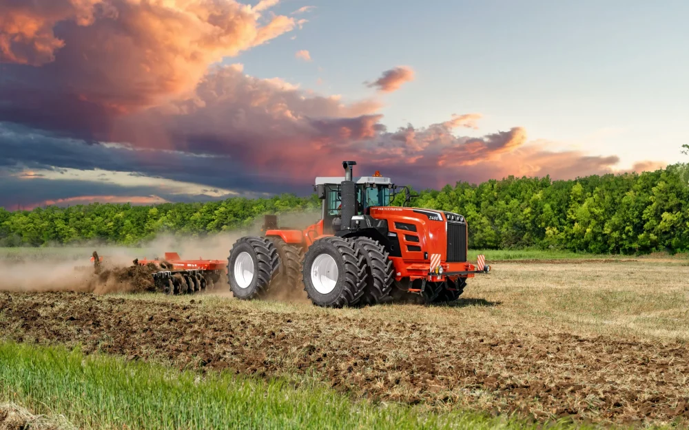 От отца к сыну: как традиции и цифровые технологии Ростсельмаш работают на брянских полях