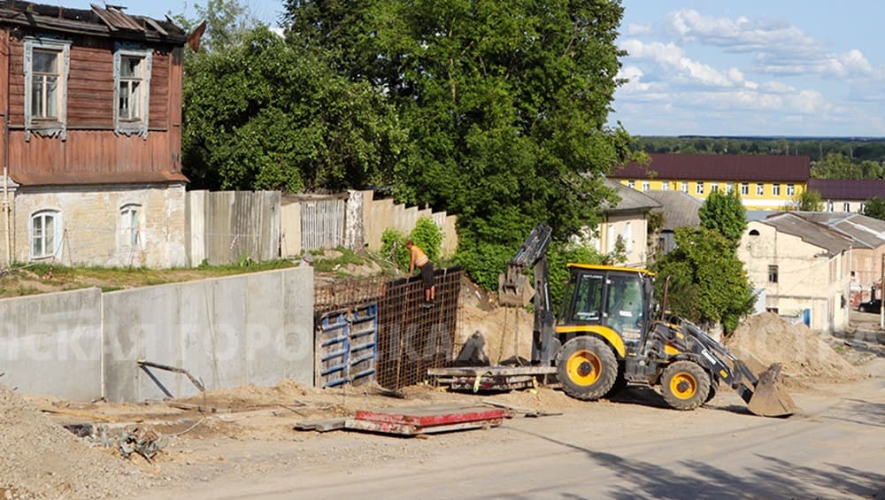 В Брянске на улице Горького начали перекладывать газопровод