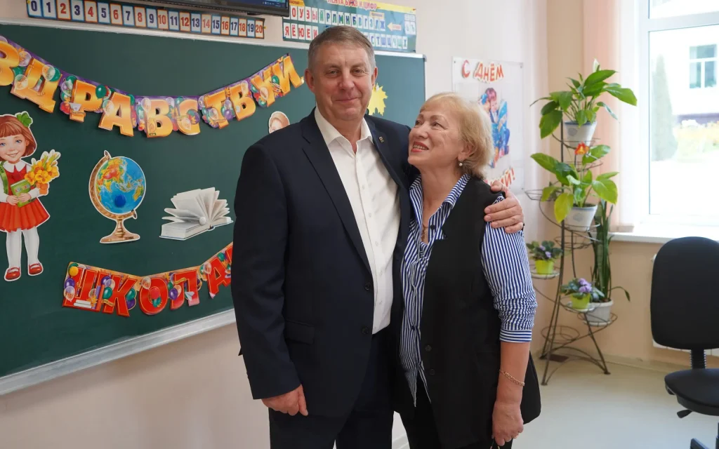 В Локте обновили школу имени Героя Советского Союза Петра Маркова