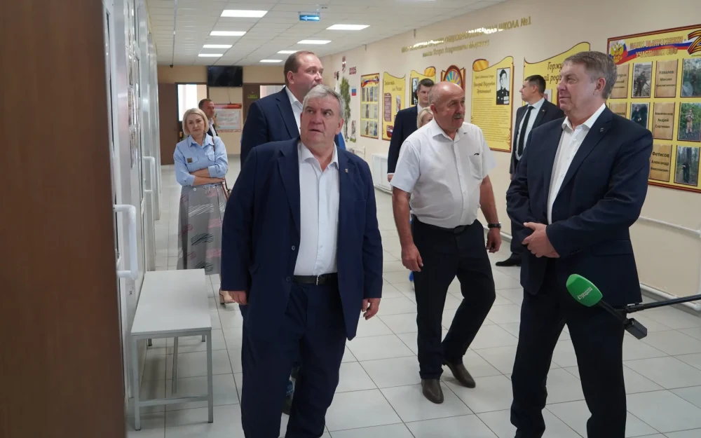 В Локте обновили школу имени Героя Советского Союза Петра Маркова