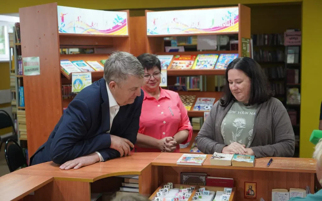 Навлинская библиотека доказала, что книга сильнее интернета