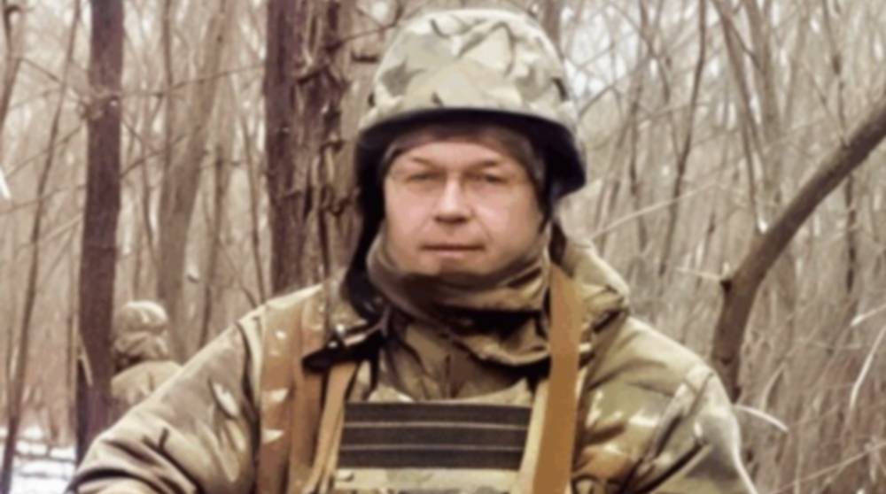 В Комаричах простились с погибшим в СВО фельдшером Вадимом Савиночкиным