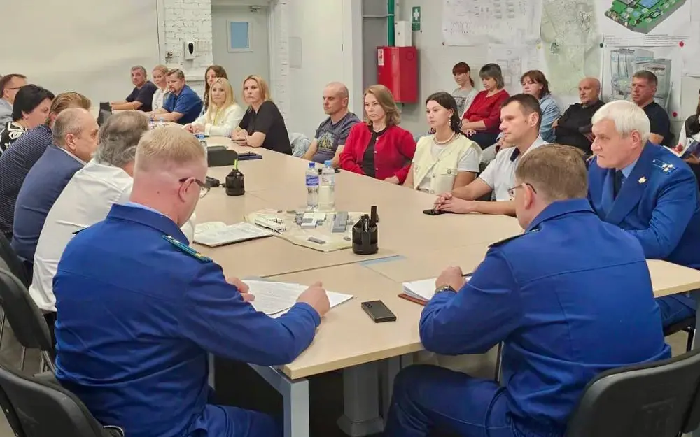 В Сураже прокуратура и бизнес поговорили о насущных вопросах