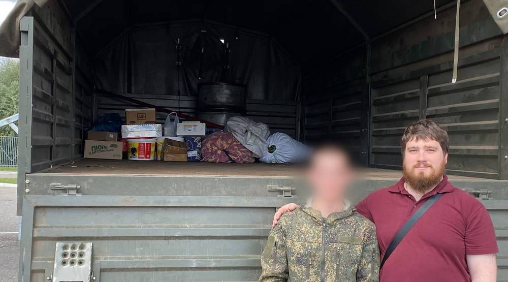 Руководитель военного отдела Брянской епархии принял участие в передаче гуманитарного груза