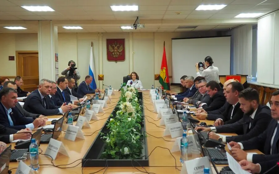 В Брянске установят памятник художникам Ткачевым