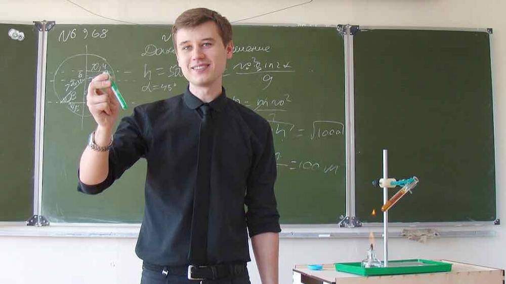 Брянец Ярослав Бабарин начал борьбу на Всероссийском конкурсе «Учитель года»