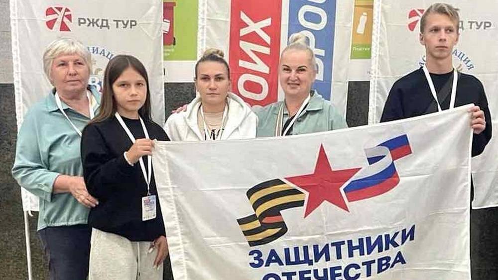 Брянские семьи бойцов отправились в путешествие по Золотому кольцу