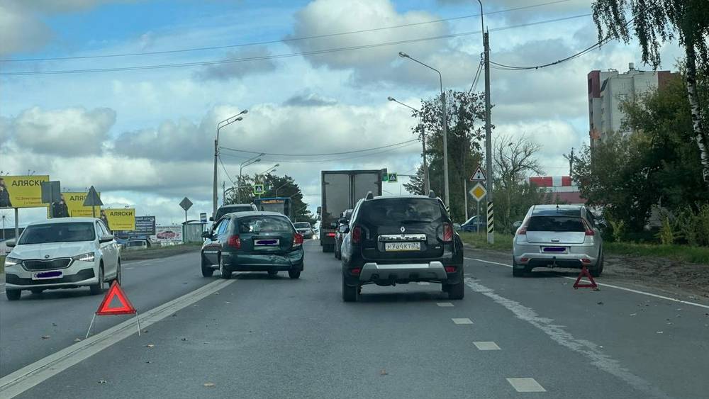 В Брянске на опасном участке возле «Мегаполиса» случилось ДТП