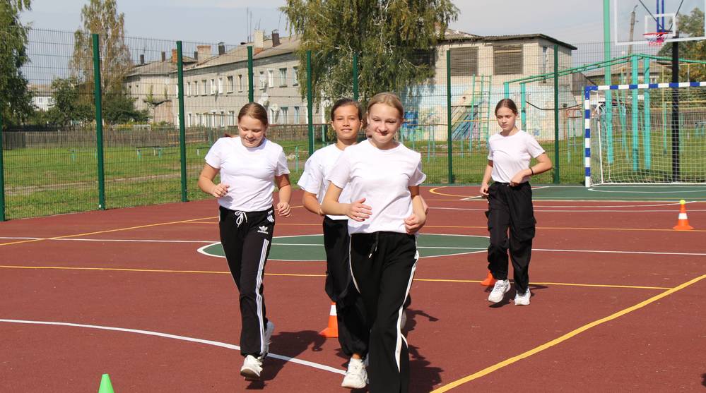 Быстрее ,выше, сильнее: В Брасовском районе открыли многофункциональную спортплощадку