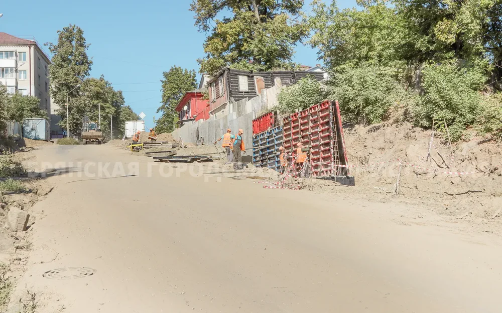 На улице Горького в Брянске появятся новые тротуары и светодиодное освещение