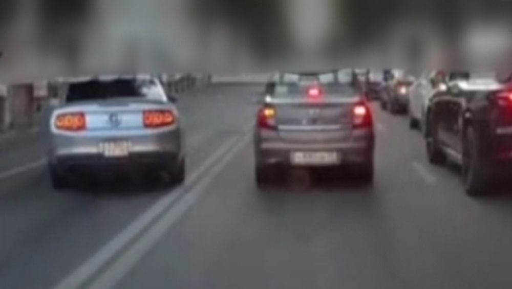 В Брянске водителя из Мурманска наказали по видео за гонки по встречке