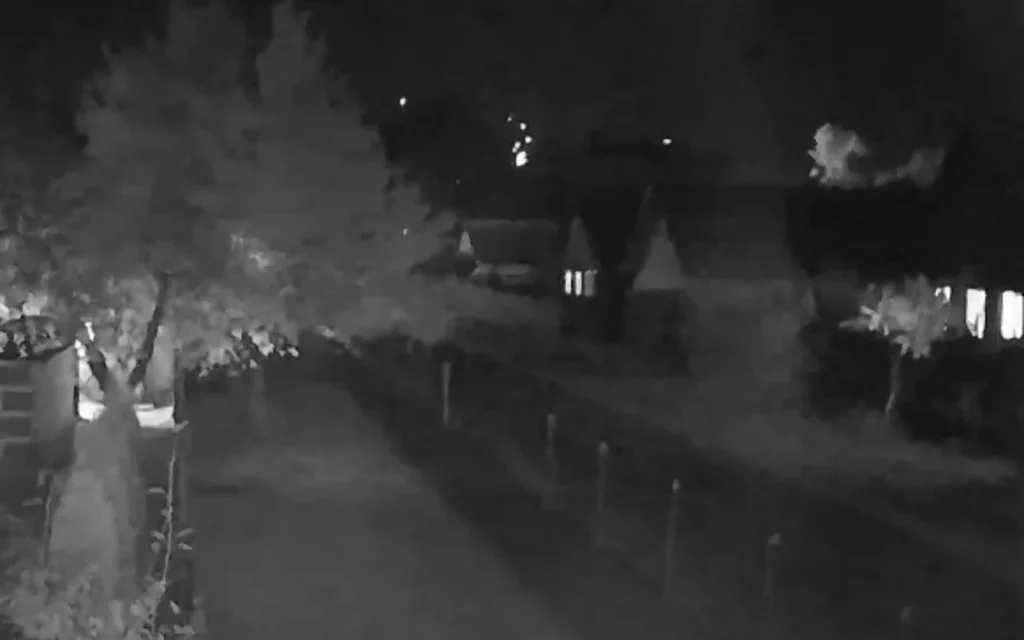 Появились видеокадры страшных ударов из «Града» по брянскому поселку