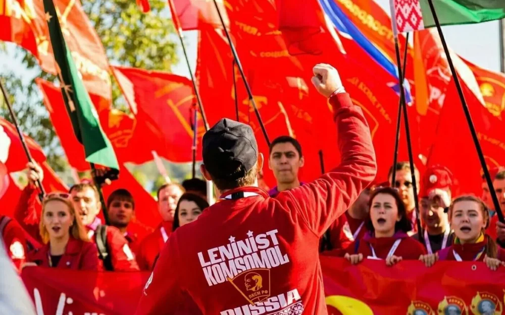 В Нижнем Новгороде восстановят надпись «Сталинскому Соколу» на памятнике Чкалову